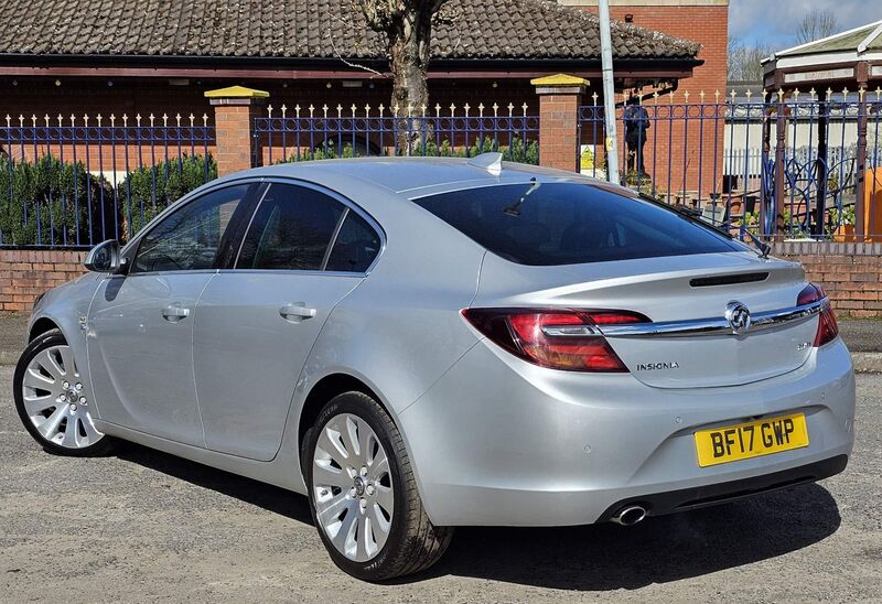 VAUXHALL INSIGNIA