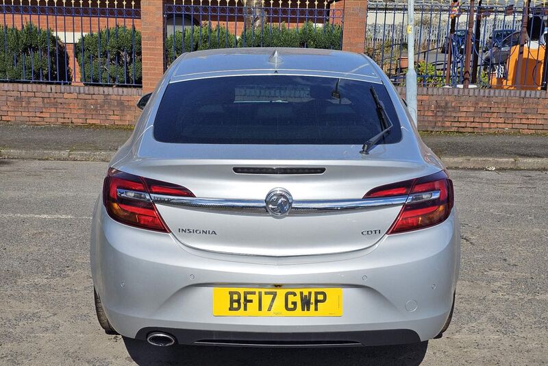 VAUXHALL INSIGNIA