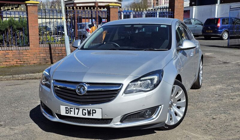 VAUXHALL INSIGNIA