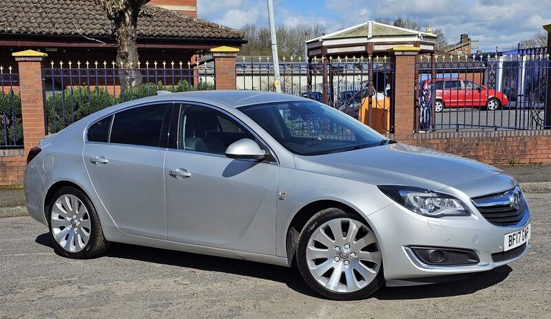 VAUXHALL INSIGNIA