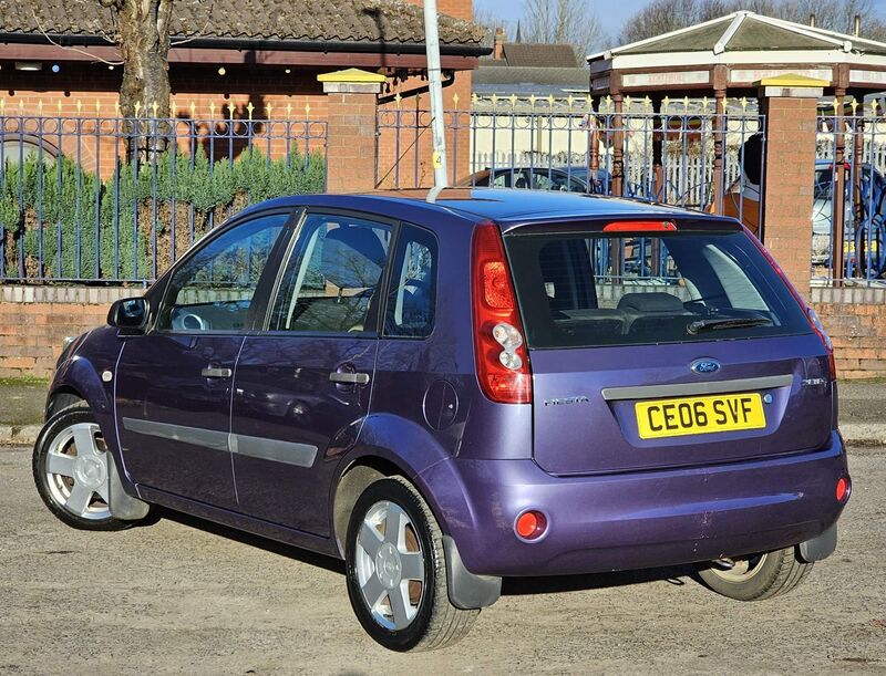 FORD FIESTA