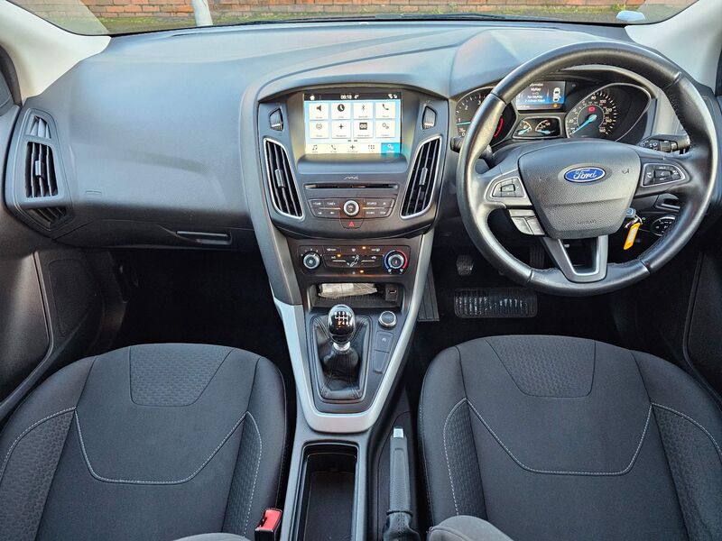 FORD FOCUS