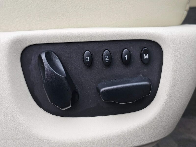 JAGUAR X-TYPE