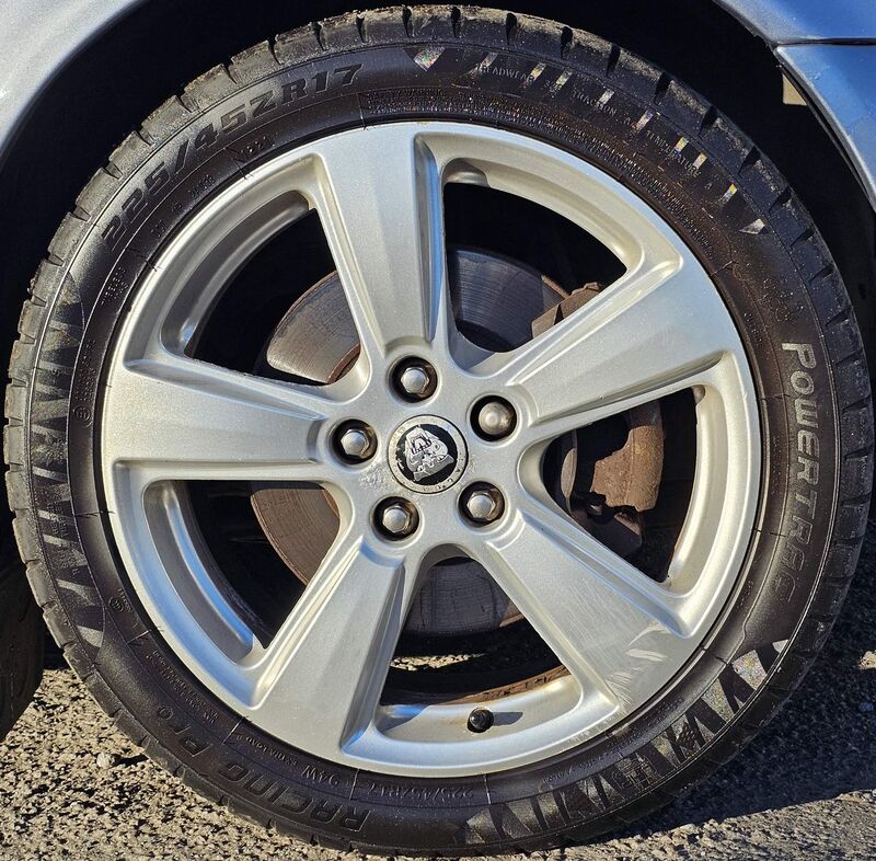 JAGUAR X-TYPE