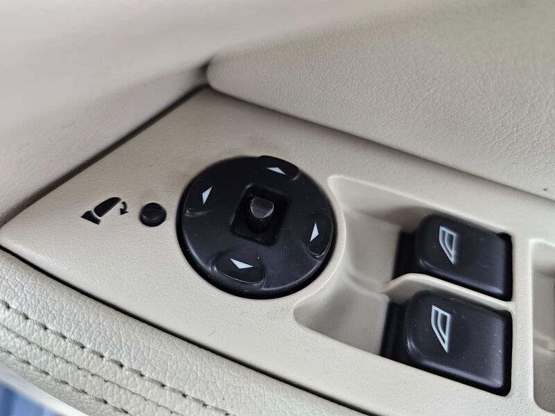 JAGUAR X-TYPE