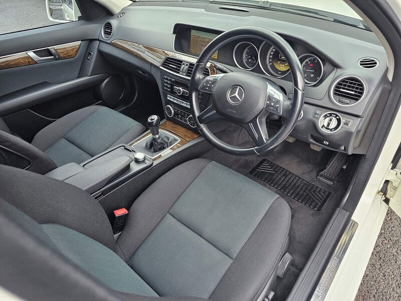 MERCEDES-BENZ C CLASS