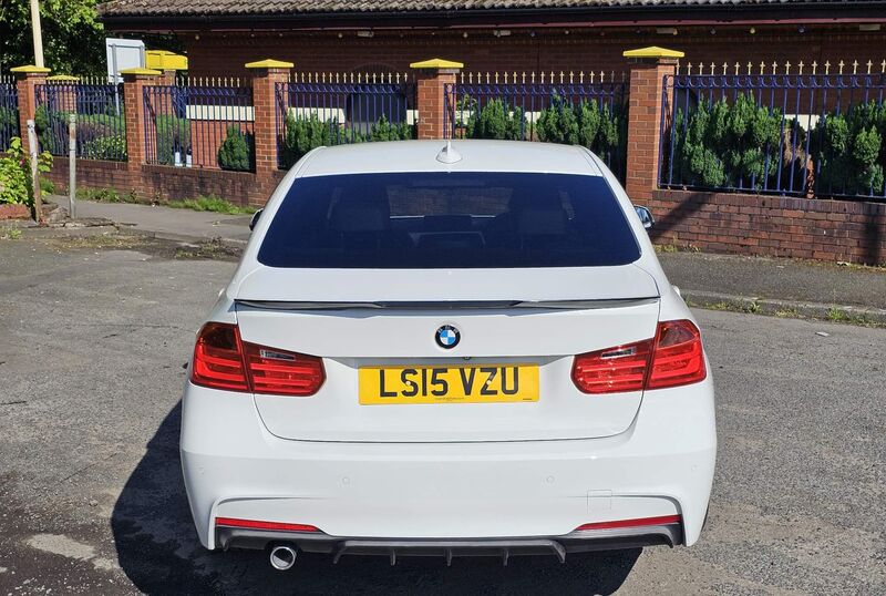 BMW 3 SERIES