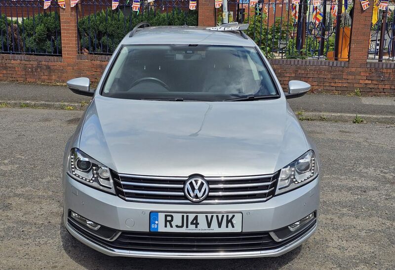 VOLKSWAGEN PASSAT