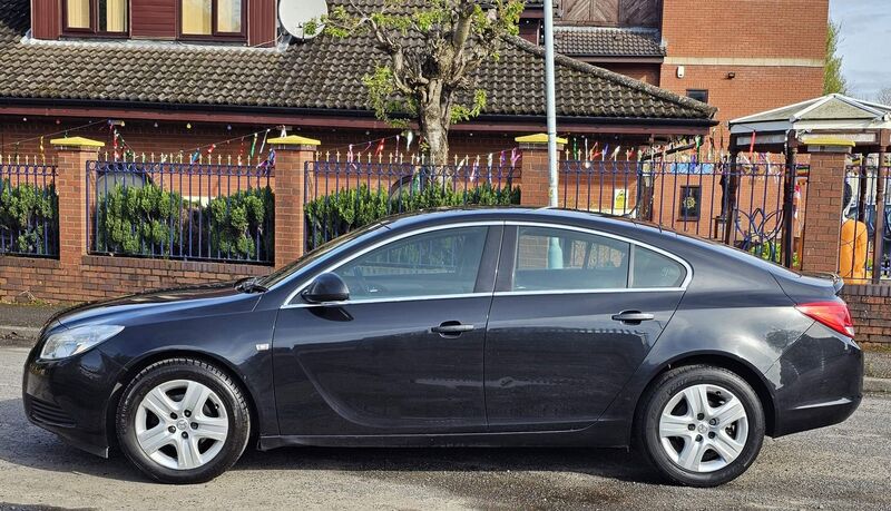 VAUXHALL INSIGNIA