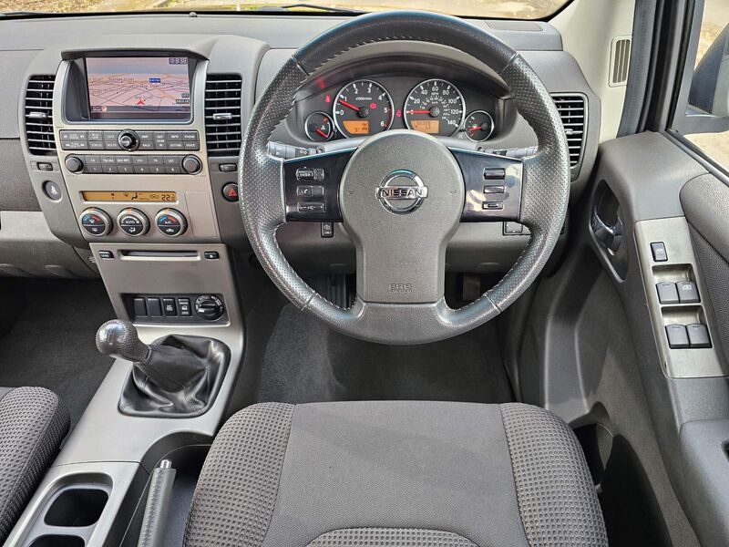 NISSAN PATHFINDER