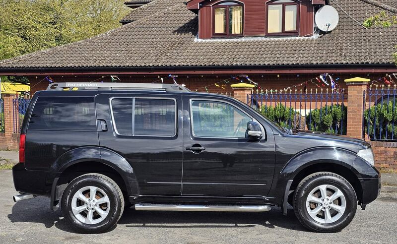 NISSAN PATHFINDER