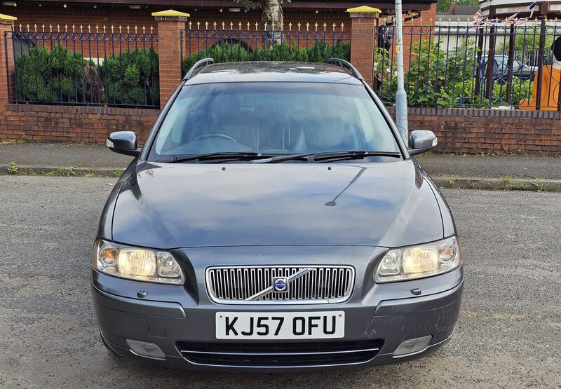 VOLVO V70