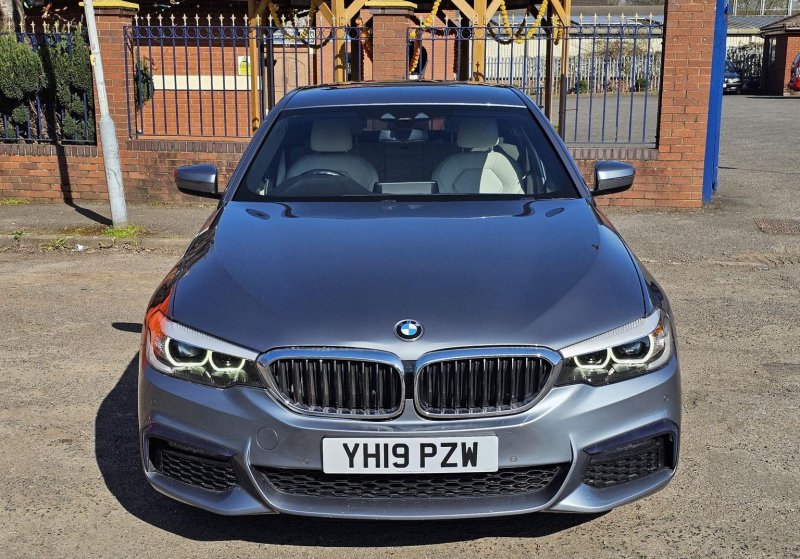 BMW 5 SERIES