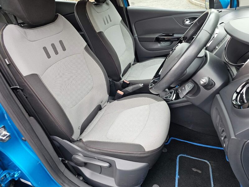 RENAULT CAPTUR
