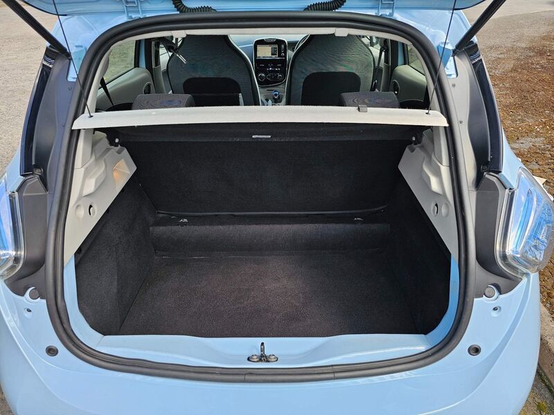 RENAULT ZOE