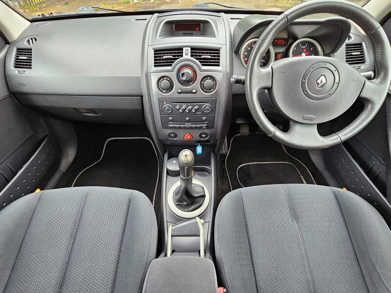 RENAULT MEGANE