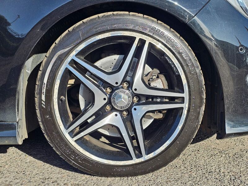 MERCEDES-BENZ CLA