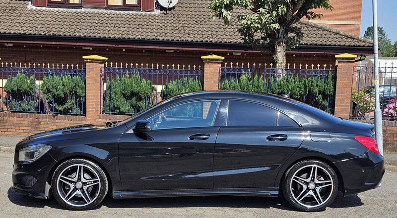 MERCEDES-BENZ CLA