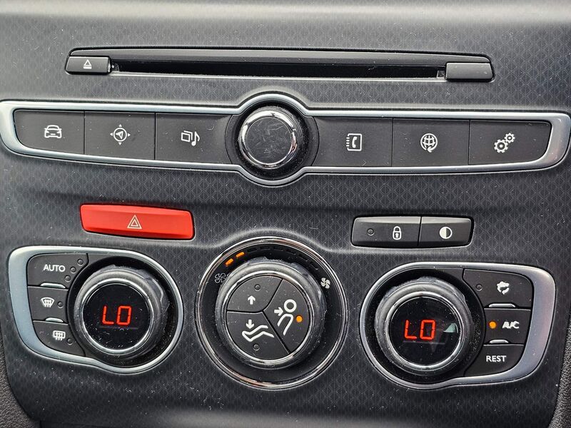 DS AUTOMOBILES DS 4