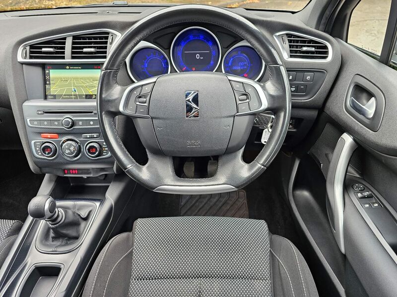 DS AUTOMOBILES DS 4