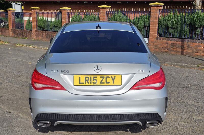 MERCEDES-BENZ CLA