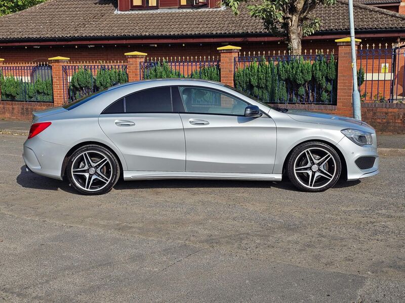 MERCEDES-BENZ CLA