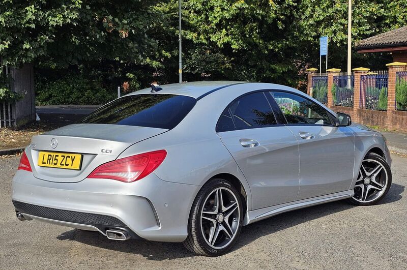 MERCEDES-BENZ CLA