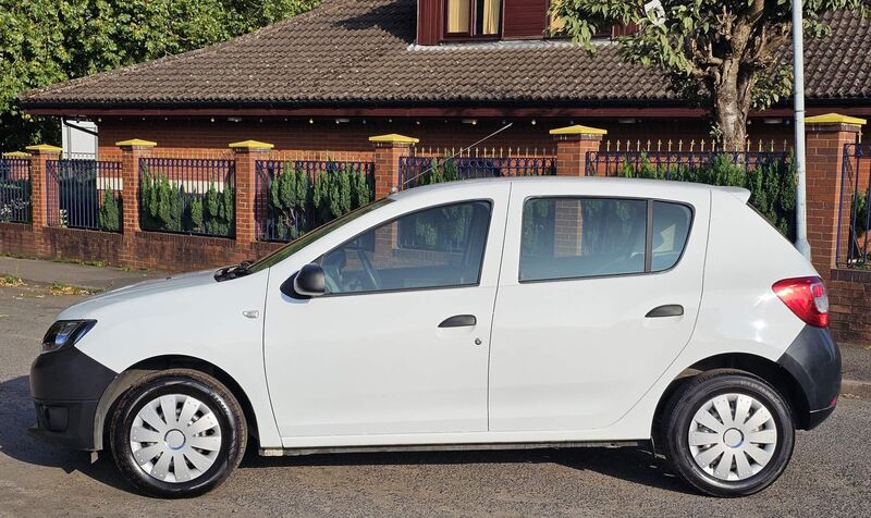 DACIA SANDERO