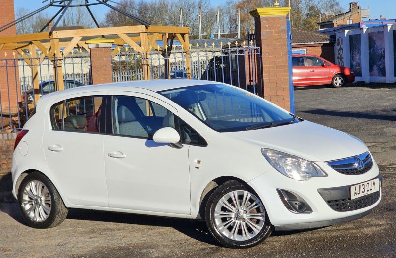 VAUXHALL CORSA