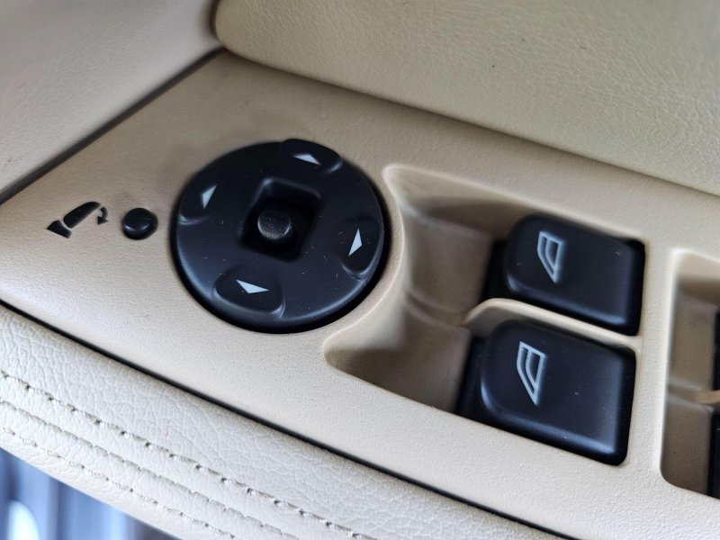 JAGUAR X-TYPE