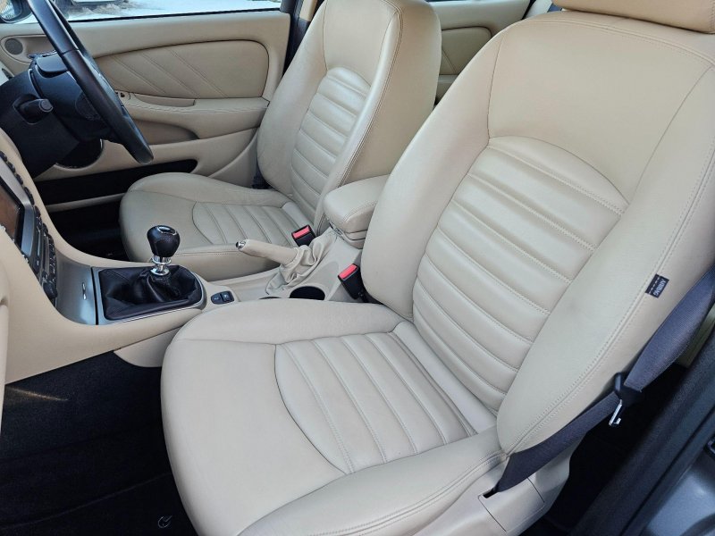 JAGUAR X-TYPE