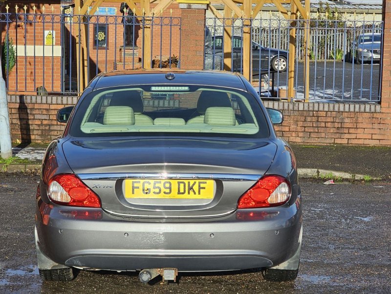 JAGUAR X-TYPE