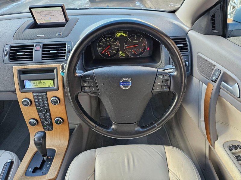 VOLVO C70