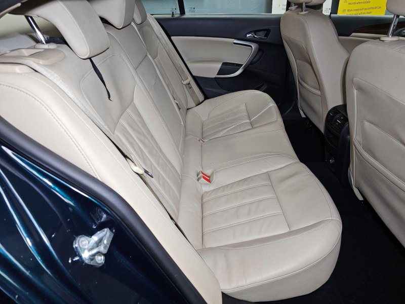 VAUXHALL INSIGNIA