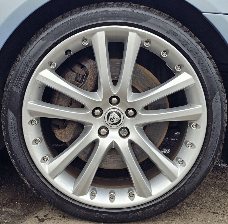 JAGUAR XF