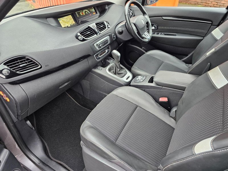 RENAULT SCENIC