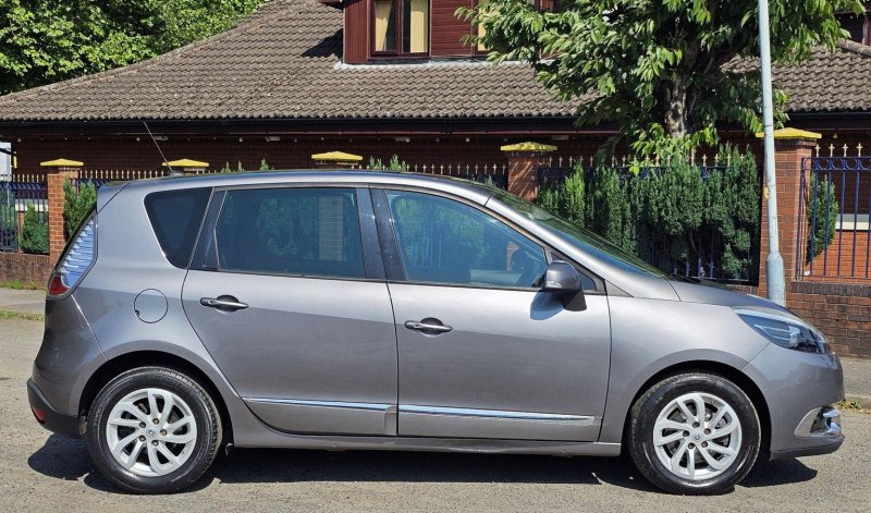 RENAULT SCENIC