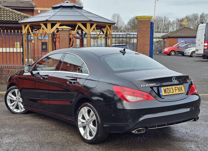 MERCEDES-BENZ CLA