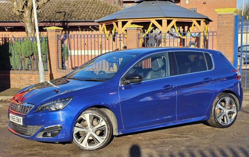 PEUGEOT 308