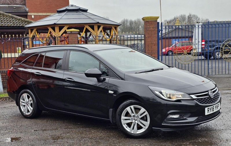 VAUXHALL ASTRA