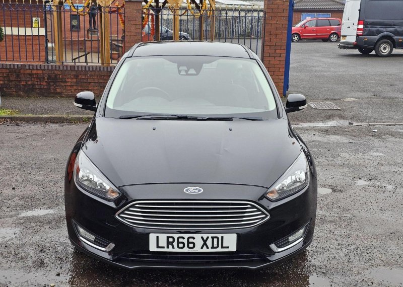 FORD FOCUS