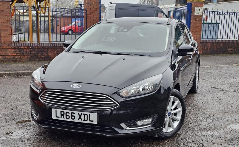 FORD FOCUS