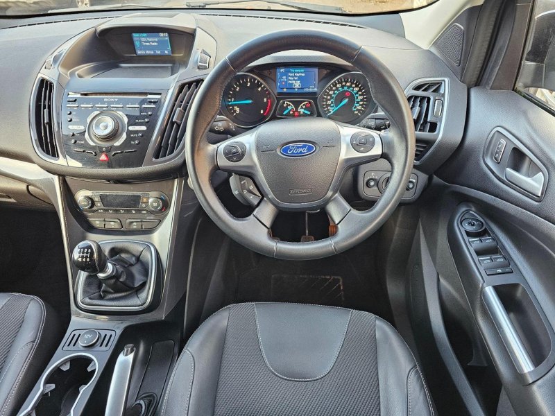 FORD KUGA