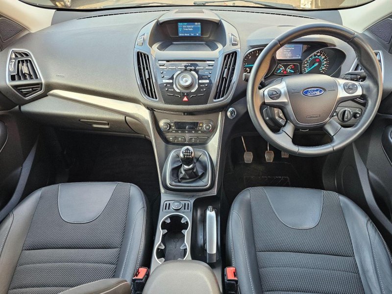FORD KUGA