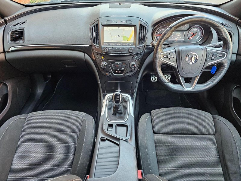 VAUXHALL INSIGNIA