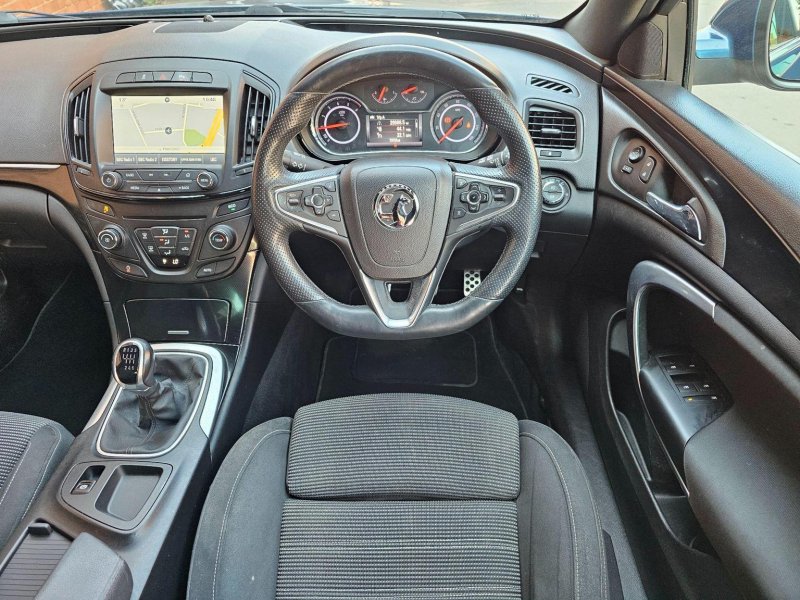 VAUXHALL INSIGNIA