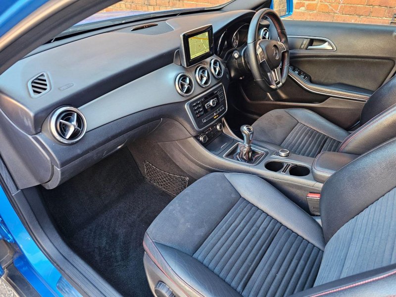 MERCEDES-BENZ GLA CLASS