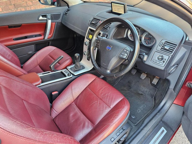 VOLVO C70