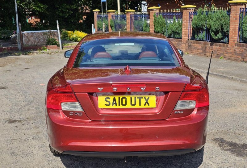 VOLVO C70