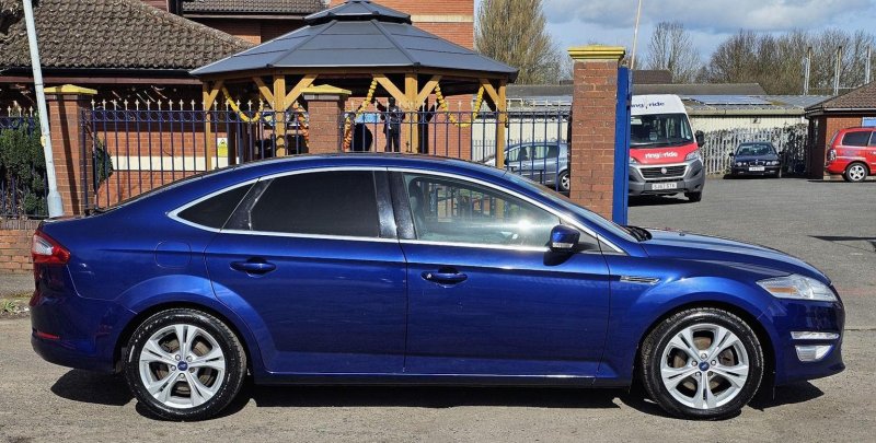 FORD MONDEO